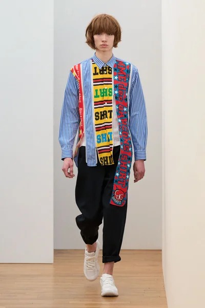 Look 11